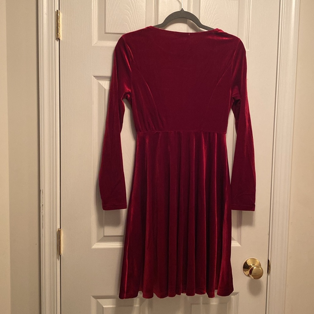 Chigant Rich Red Velvet Dress…size S - Picture 2 of 4
